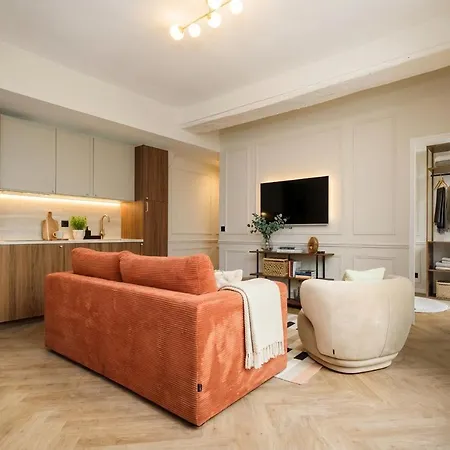 Poeticstay - Montorgueil Apartment *